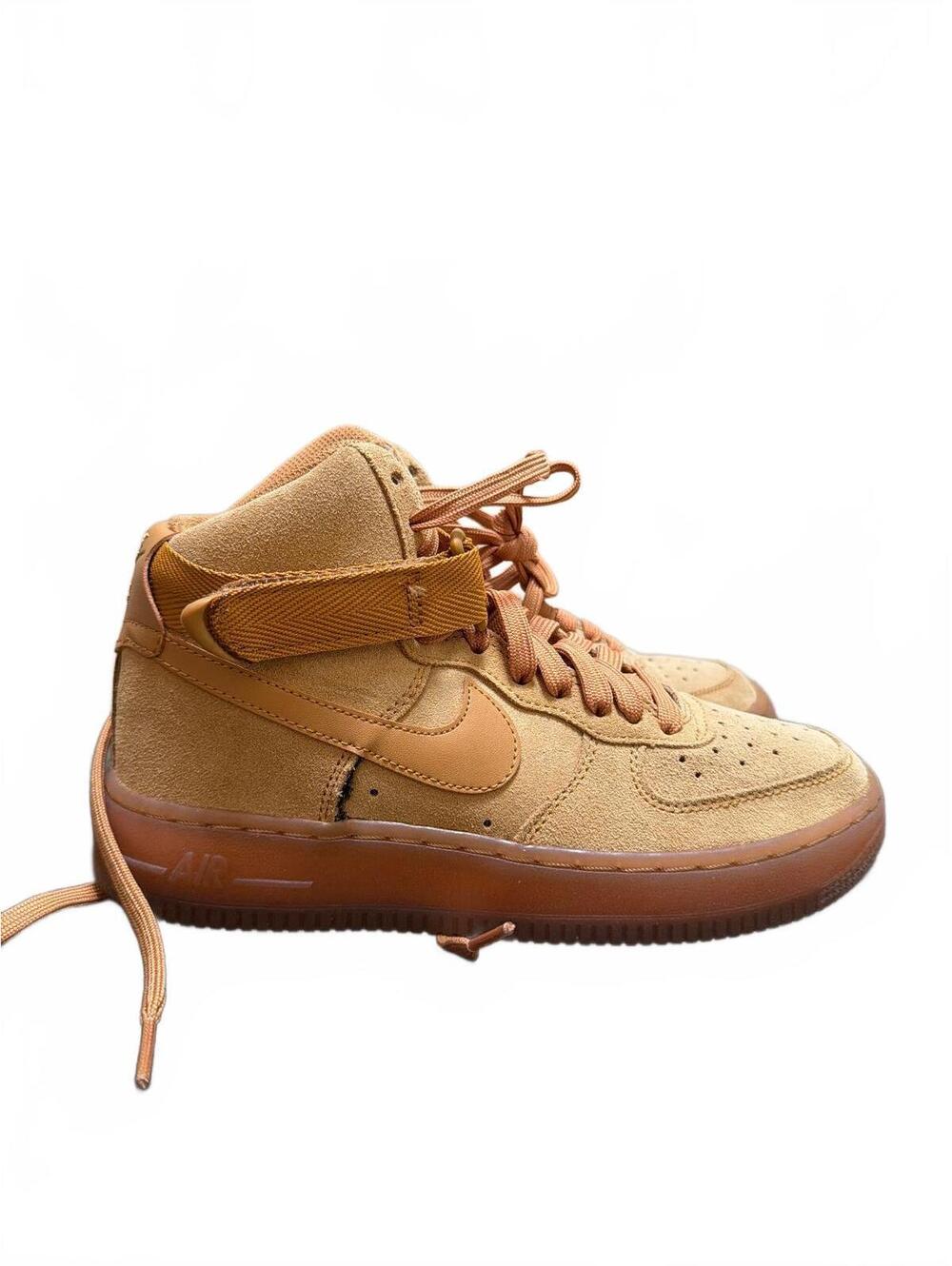 Nike Air Force 1 High LV8 3 Size 6Y CK0262